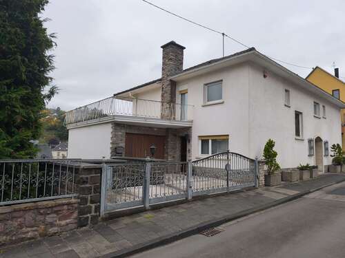 Foto - Haus zum Kaufen in 55743 Idar-Oberstein 419.000,00 € 341 m²