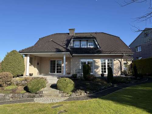 Foto - Haus zum Kaufen in Barntrup 348.000,00 € 191 m²