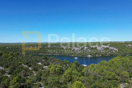 Foto - Grundstück zu verkaufen in Šibenik - Okolica 1.000.520,00 € 25013 m²