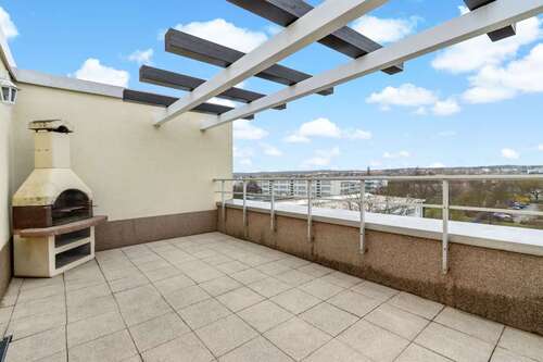 Foto - Wohnung zum Kaufen in Halle 145.000,00 € 102 m²