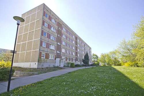 Foto - Wohnung zum Mieten in Halle (Saale) 313,00 € 59.73 m²