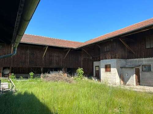 Foto - Haus zum Kaufen in Dürrnhaar 2.179.000,00 € 500 m²