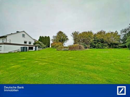 Foto - Haus zum Kaufen in Hüllhorst 390.000,00 € 150 m²