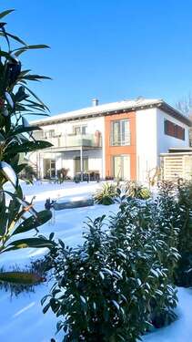 Foto - Haus zum Kaufen in Osterhofen 888.800,00 € 237 m²