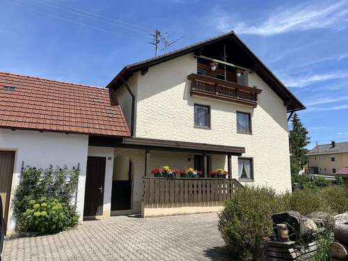 Foto - Haus zum Kaufen in Schwaighausen 540.000,00 € 250 m²