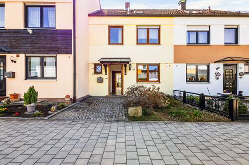 Foto - Haus zum Kaufen in Donaustauf 429.000,00 € 131 m²