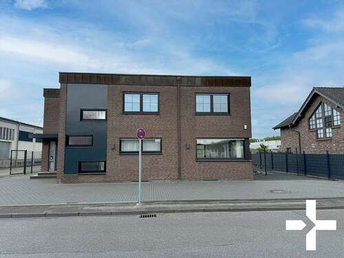 Foto - Büro in Mönchengladbach 2.626,00 € 270 m²