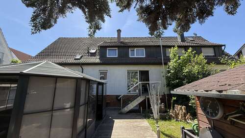 Foto - Haus zum Kaufen in Neuhausen 670.000,00 € 153.98 m²