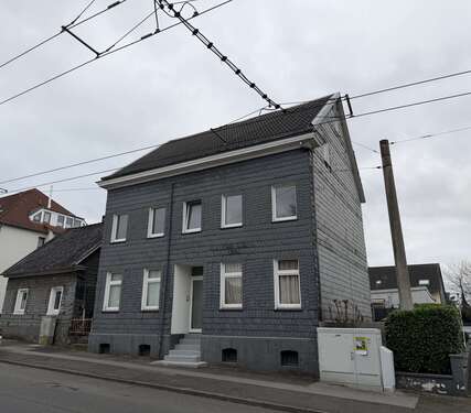 Foto - Haus zum Kaufen in Solingen 355.000,00 € 280 m²