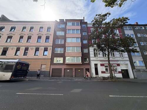 Foto - Haus zum Kaufen in Düsseldorf 2.000.000,00 € 608 m²