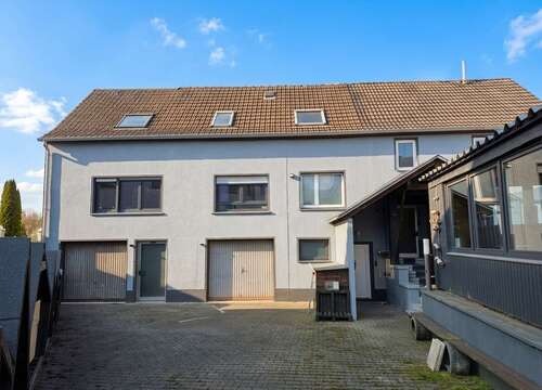 Foto - Haus zum Kaufen in Staudt 249.000,00 € 275 m²
