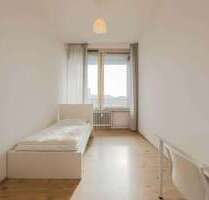 WG-Zimmer in Berlin 700,00 € 12 m²