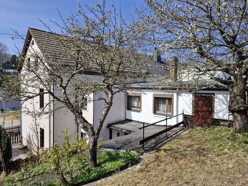 Foto - Haus zum Kaufen in Kirchberg 69.000,00 € 140 m²