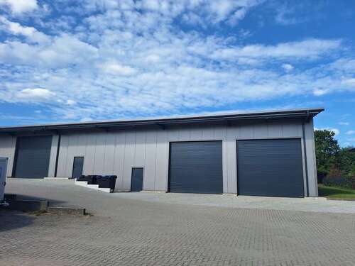 Foto - Halle in Quickborn 2.433,75 € 295 m²