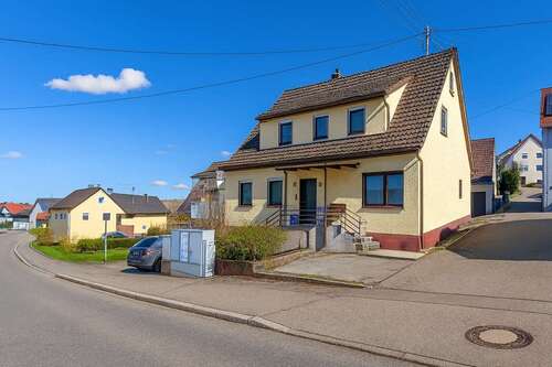 Foto - Haus zum Kaufen in Wellendingen 248.000,00 € 128 m²