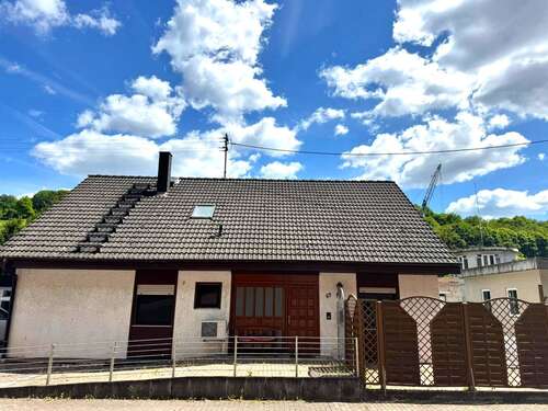 Foto - Wohnung zum Mieten in Obernheim-Kirchenarnbach 1.400,00 € 210 m²