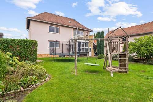 Foto - Haus zum Kaufen in Friedberg (Hessen) 849.000,00 € 261.46 m²