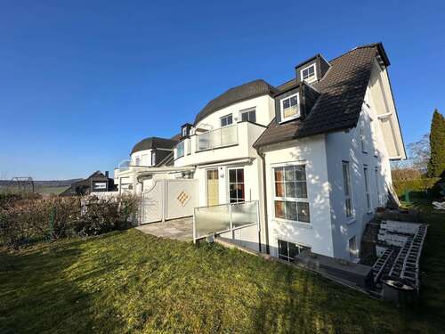 Foto - Haus zum Kaufen in Taunusstein 535.000,00 € 165.01 m²