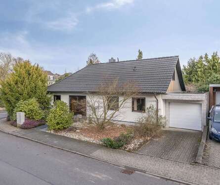 Foto - Haus zum Kaufen in Ratingen 473.800,00 € 186 m²