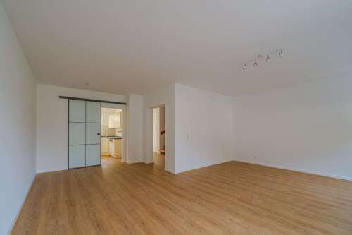Foto - Haus zum Mieten in Fischbach 2.180,00 € 136.51 m²