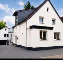 Haus zum Kaufen in Bischofsheim 895.000,00 € 285 m²