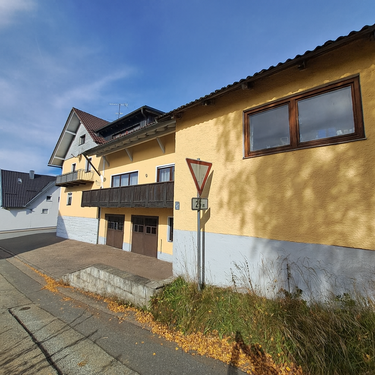 Foto - Haus zum Kaufen in Hauzenberg 385.000,00 € 300 m²