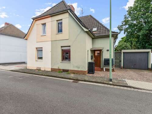 Foto - Haus zum Kaufen in Duisburg 269.000,00 € 94 m²