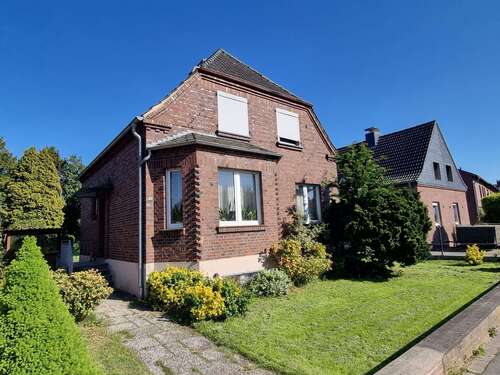 Foto - Haus zum Kaufen in Bedburg-Hau 259.000,00 € 135 m²