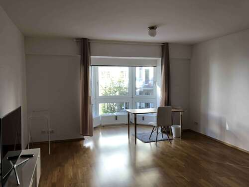 Foto - WG-Zimmer in Frankfurt am Main 900,00 € 24 m²