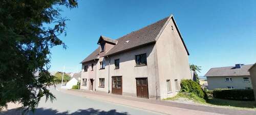 Foto - Haus zum Kaufen in Beverungen-Haarbrück 110.000,00 € 155 m²