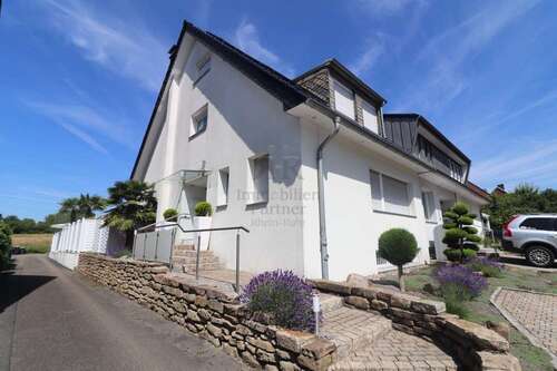 Foto - Haus zum Kaufen in Dinslaken Hiesfeld 699.000,00 € 130 m²