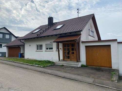 Foto - Haus zum Kaufen in Dürbheim 365.000,00 € 138.29 m²
