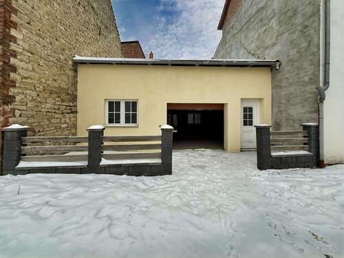 Foto - Haus zum Kaufen in Gröningen 68.000,00 € 90 m²