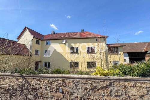 Foto - Haus zum Kaufen in Niedergebra 155.000,00 € 350 m²