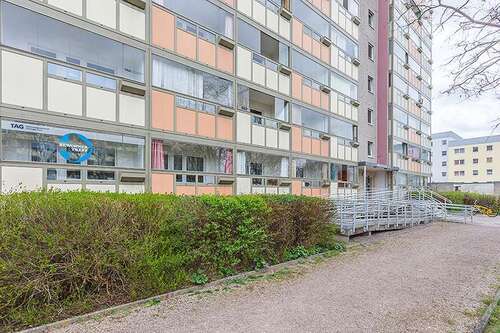 Foto - Wohnung zum Mieten in Erfurt 183,00 € 25.73 m²