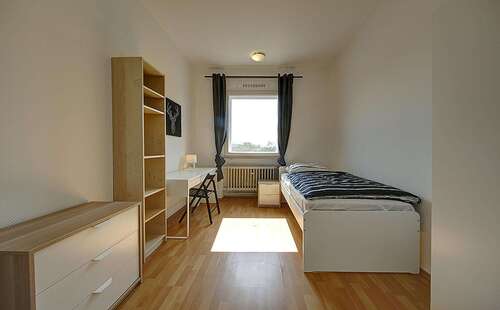 Foto - WG-Zimmer in Stuttgart 450,00 € 12 m²