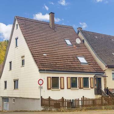 Foto - Haus zum Kaufen in Haiterbach 345.000,00 € 172.8 m²