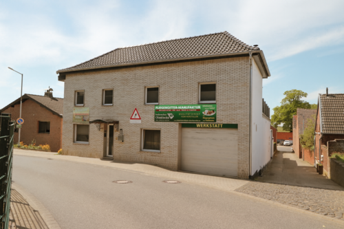 Foto - Haus zum Kaufen in Linnich 335.000,00 € 378 m²
