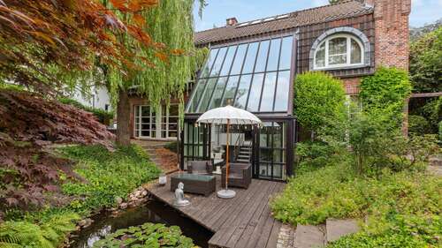 Foto - Haus zum Kaufen in Düsseldorf - Kalkum 1.950.000,00 € 255 m²
