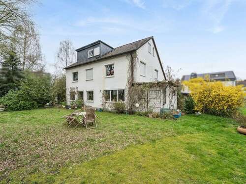 Foto - Haus zum Kaufen in Hilden 690.000,00 € 245.32 m²