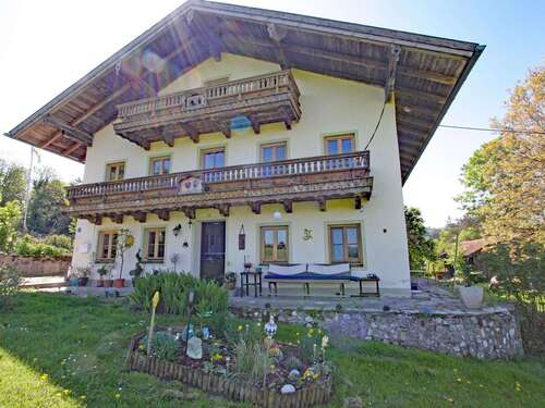 Foto - Haus zum Kaufen in Rohrdorf 1.350.000,00 € 151 m²
