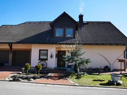 Foto - Haus zum Kaufen in Tettau 280.000,00 € 295 m²