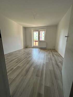 Foto - Wohnung zum Mieten in Lichtenstein 294,61 € 57.05 m²