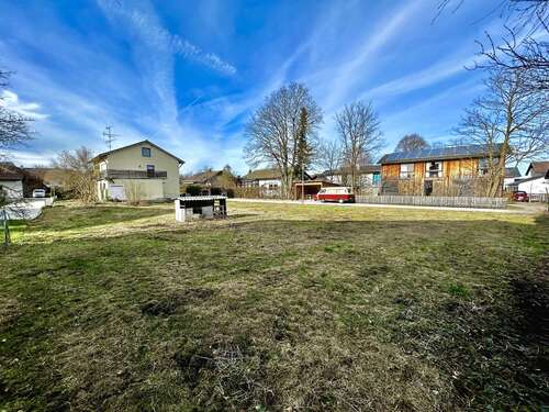 Foto - Grundstück zu verkaufen in Großkarolinenfeld 324.900,00 € 361 m²