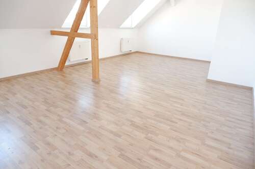 Foto - Wohnung zum Kaufen in Chemnitz 95.000,00 € 107 m²