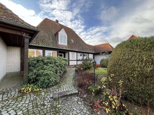 Foto - Haus zum Kaufen in Uelzen 235.000,00 € 107 m²