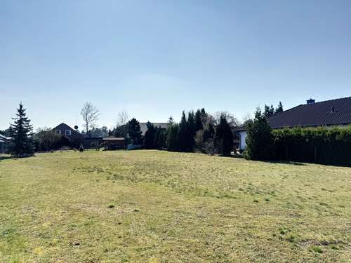 Foto - Grundstück zu verkaufen in Hambühren 185.000,00 € 1021 m²