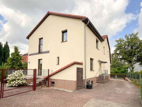 Foto - Haus zum Kaufen in Hennickendorf 559.000,00 € 205 m²