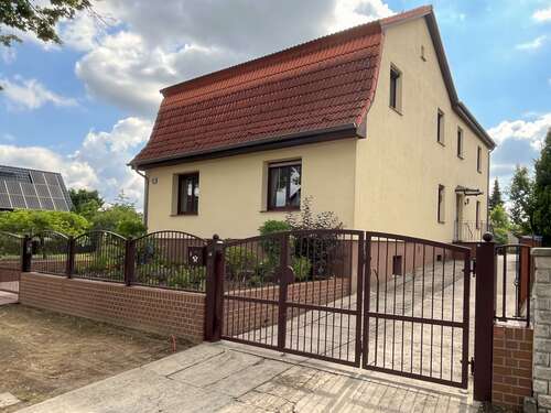 Foto - Haus zum Kaufen in Hennickendorf 595.000,00 € 205 m²