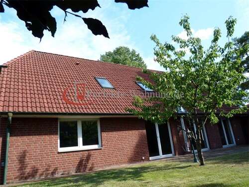 Foto - Haus zum Kaufen in Isernhagen 649.000,00 € 218 m²